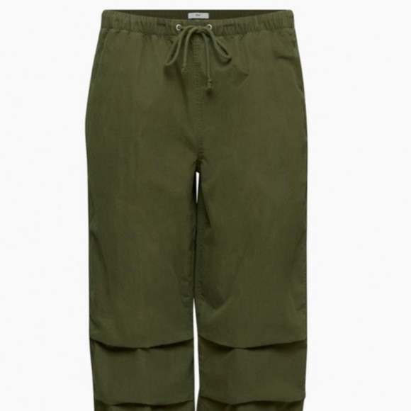 NWT Aritzia TNA Cole Paratroop Pant (Fatigue) - Picture 6 of 10